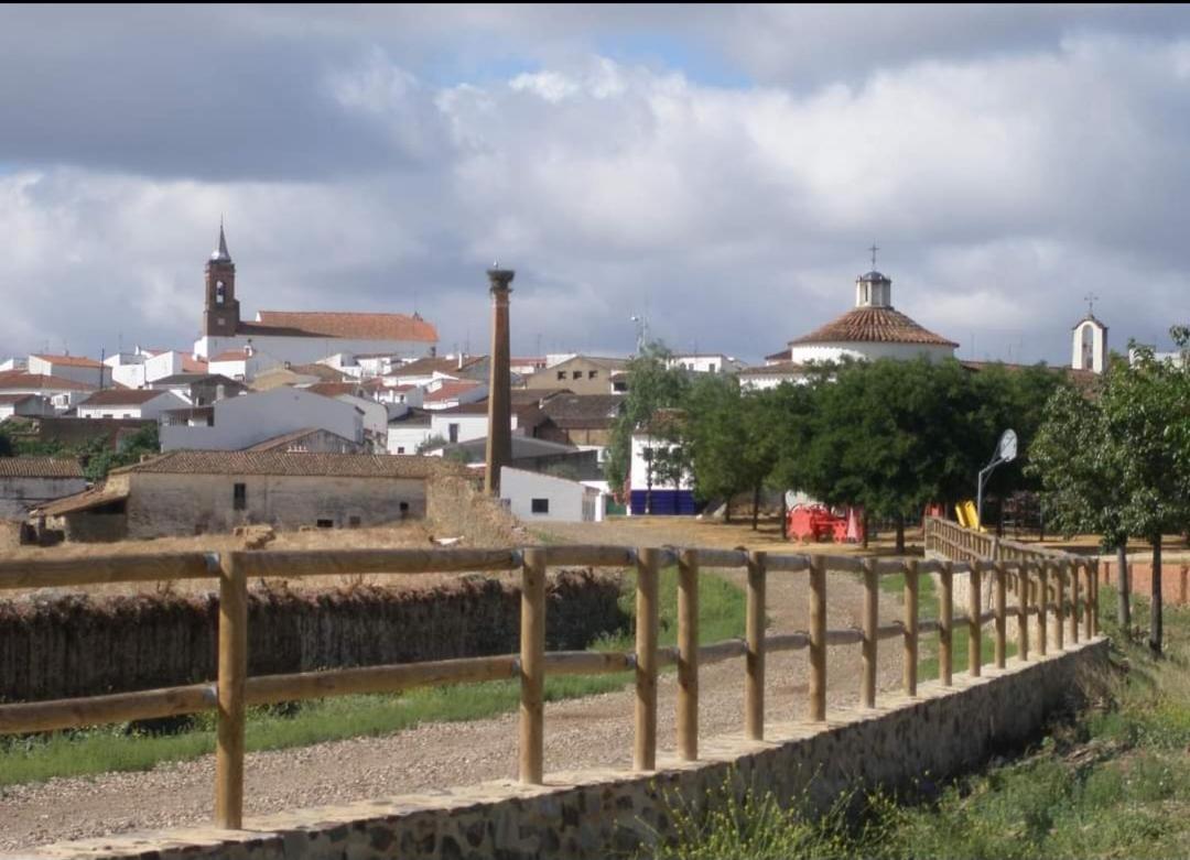 Villa La Casona De Alba Encinasola Exterior foto